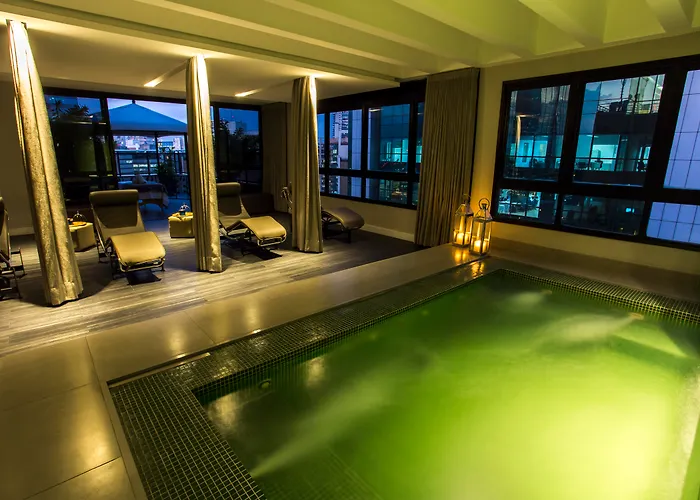 Estanplaza Funchal Faria Lima